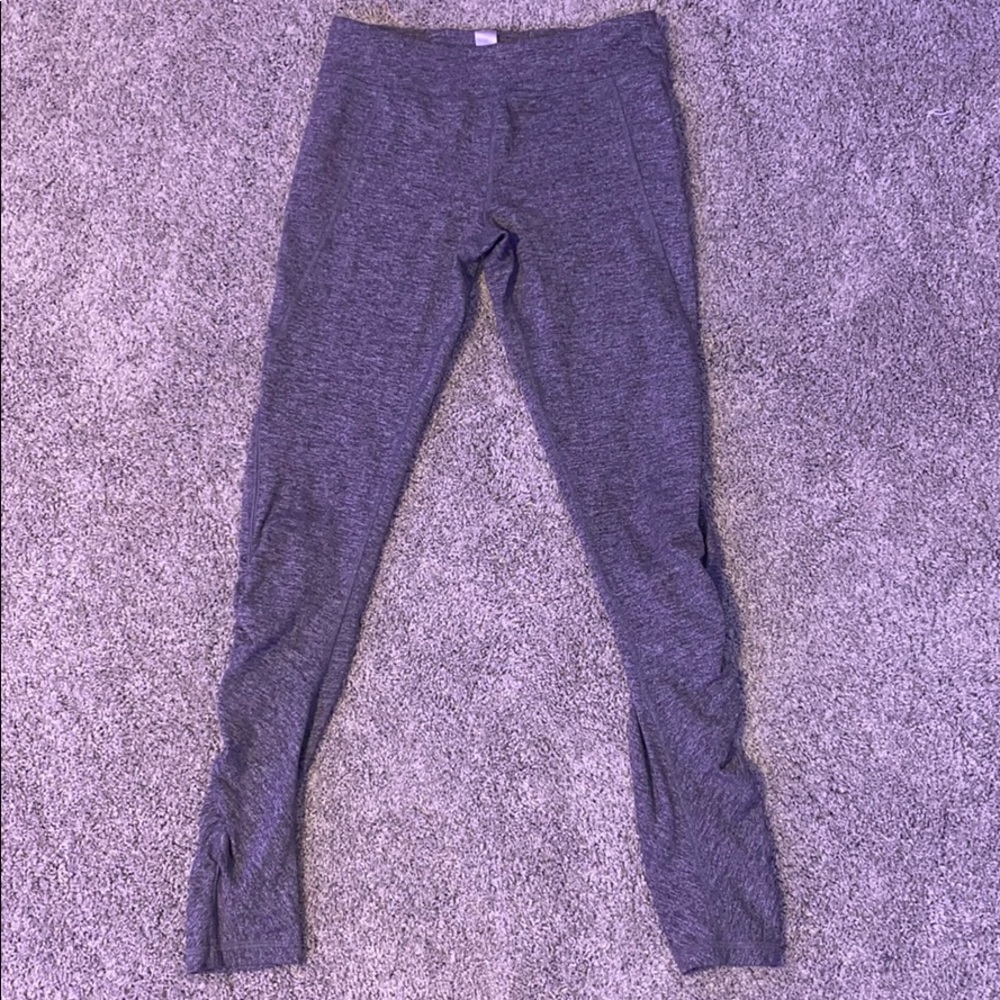 Gray ivivva leggings